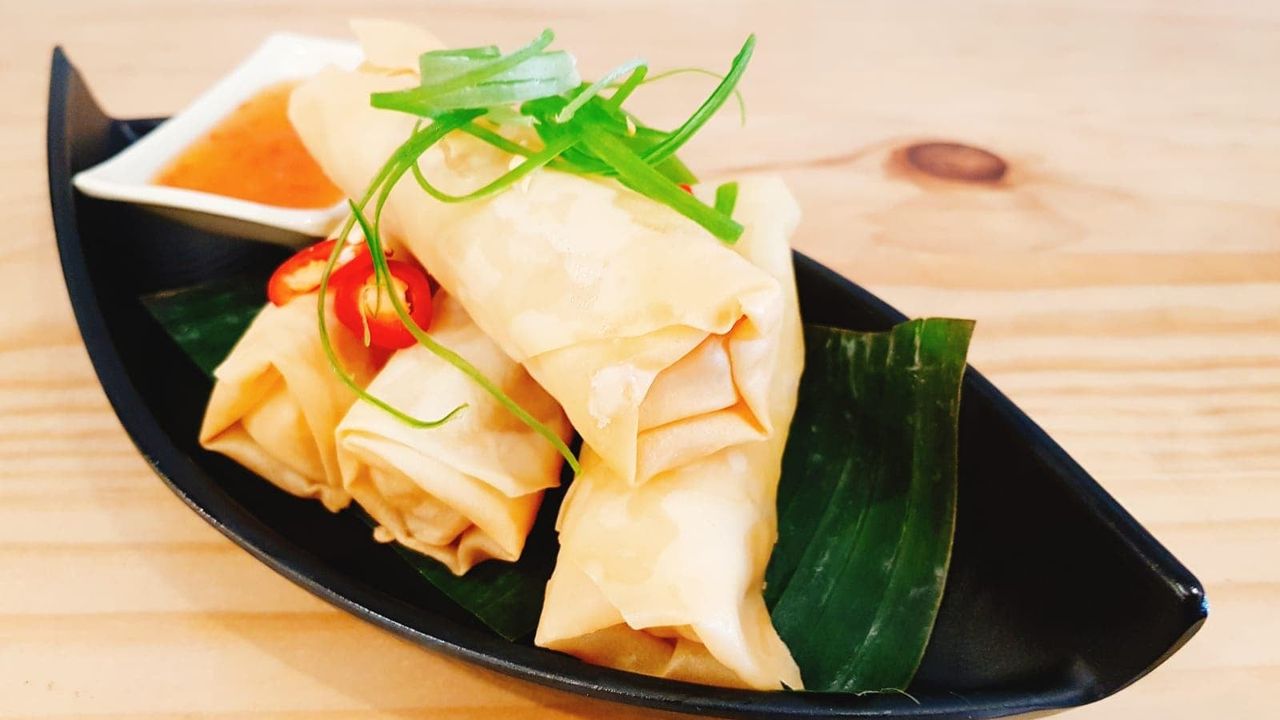 Vegetable Spring Rolls (4 Pcs.)