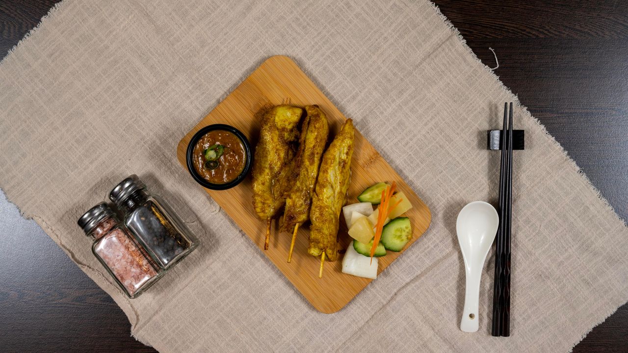 Satay chicken skewer (3)