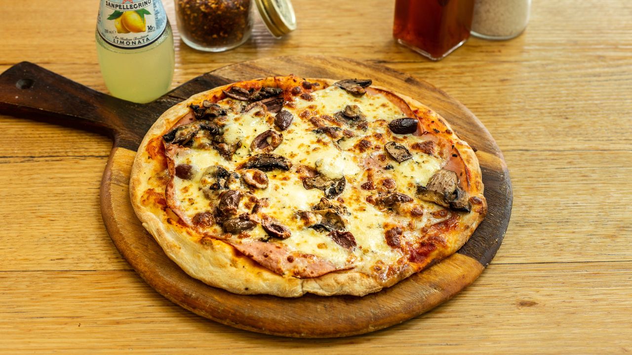 12" Capricciosa