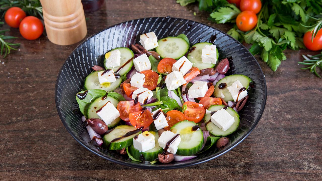 Greek Salad (Vegetarian)