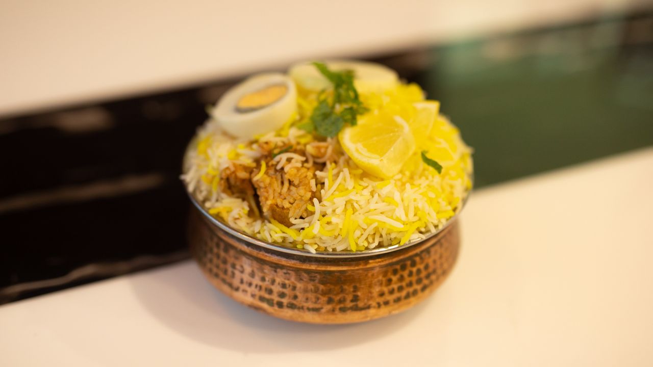 Famous Hyderabadi Chicken Dum Biryani (Spicy)