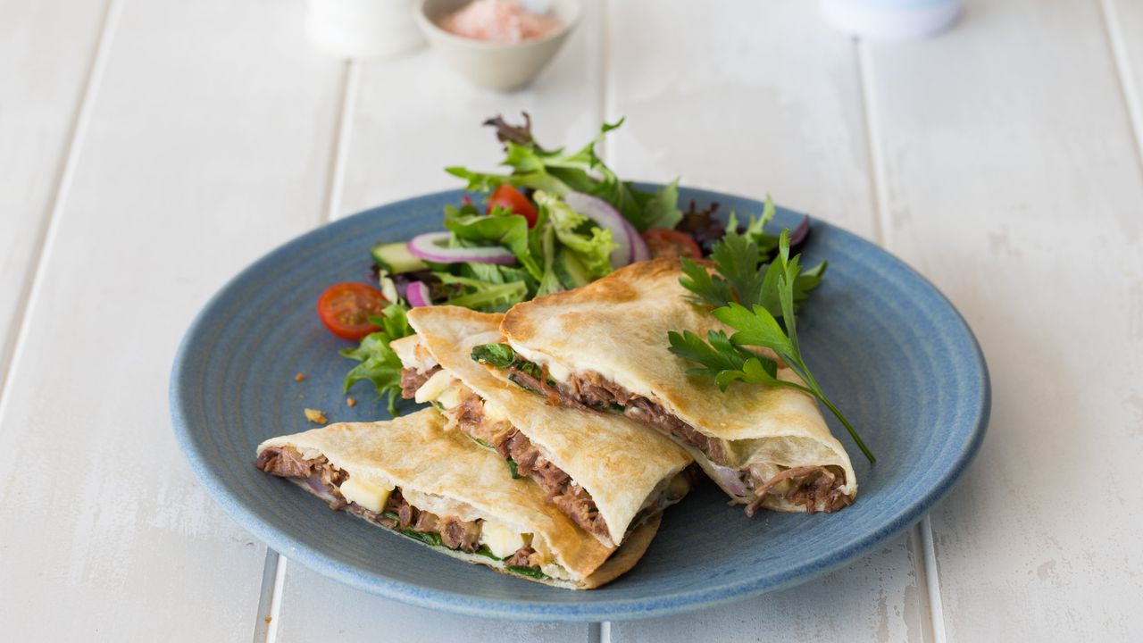 BBQ Pulled Beef and Bacon Flat Grill 2860kJ