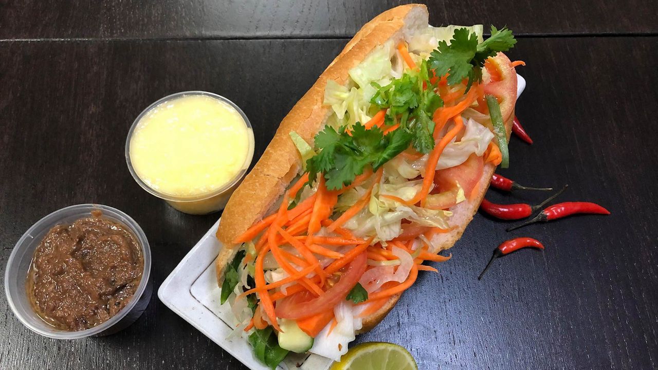 Salad Banh MI