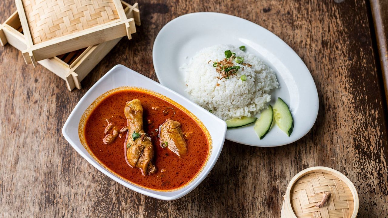 Singapore Curry Chicken with Rice
