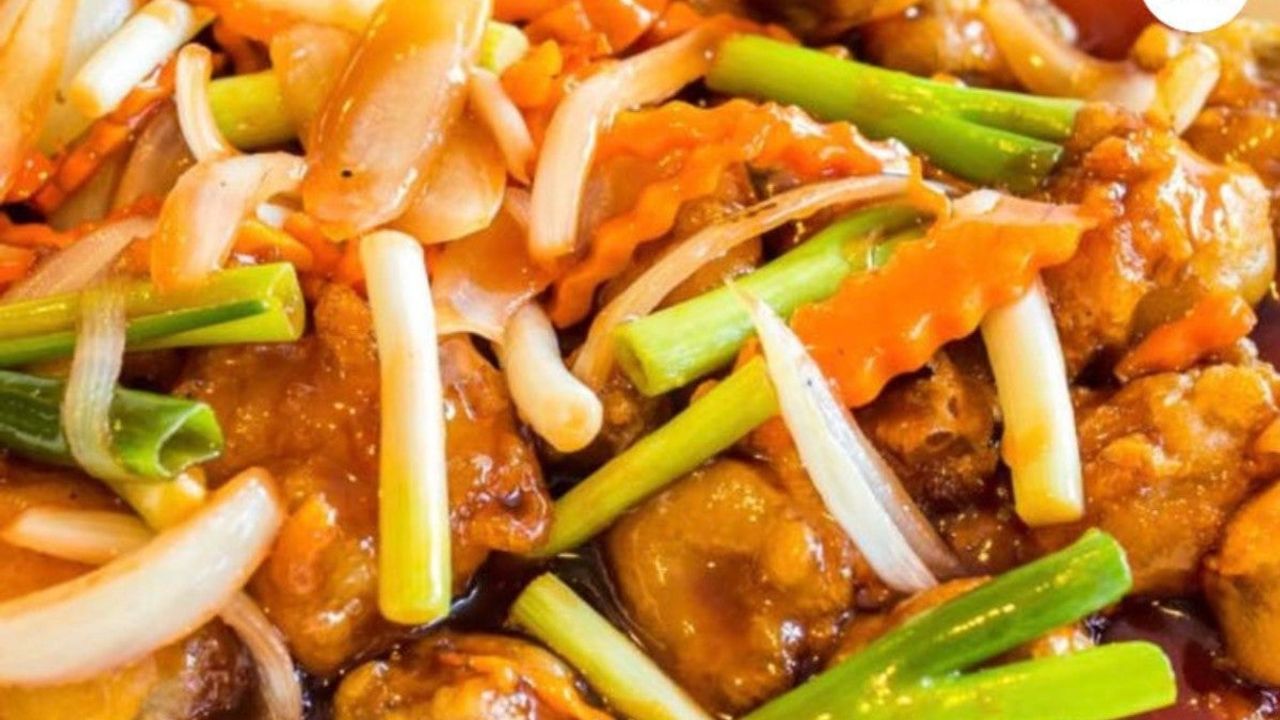 Pork in Batter with Sweet & Sour sauce