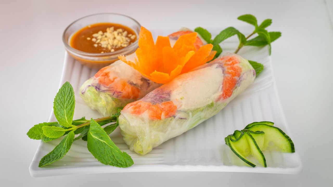 Fresh Rice Paper Rolls (Gỏi Cuốn) (2 Pieces)