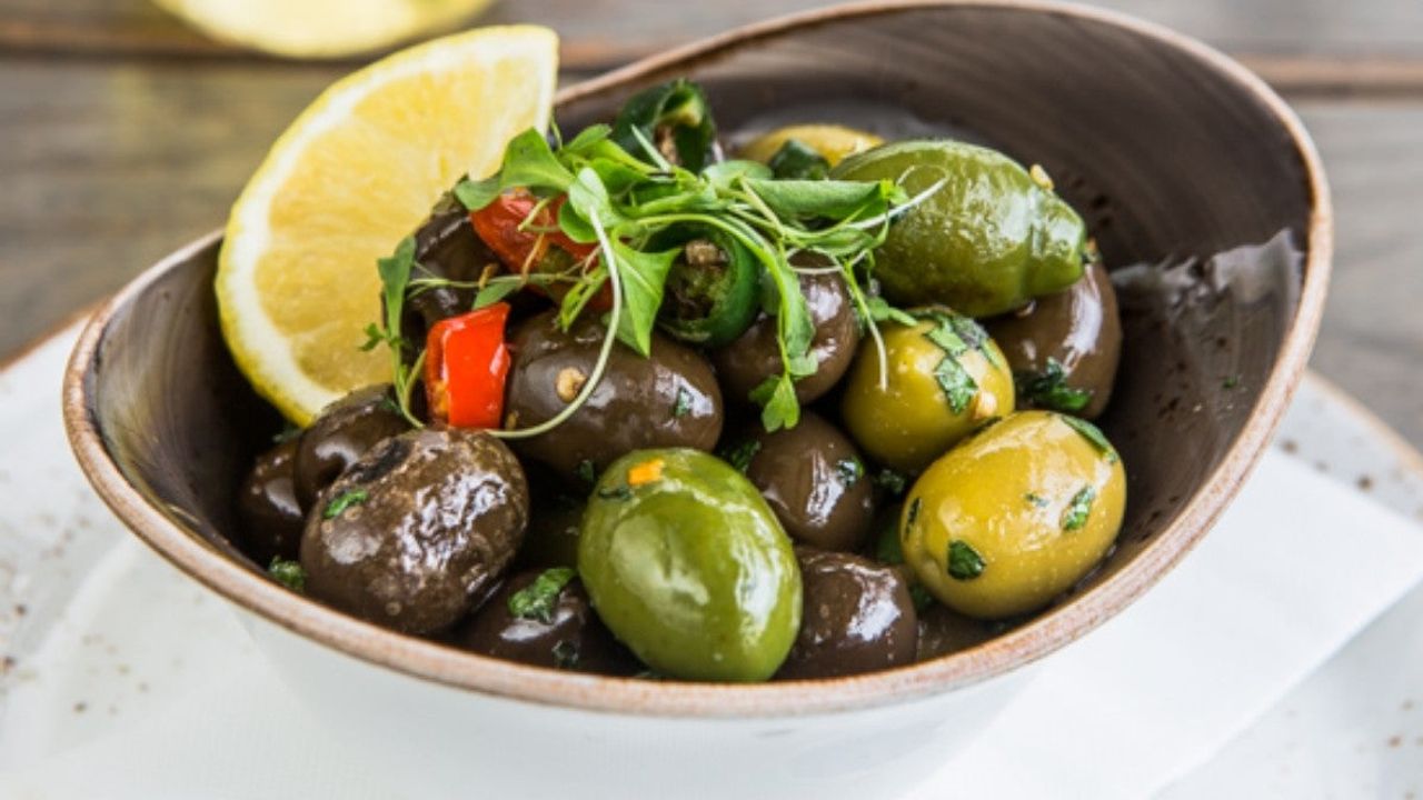 Marinated Hot Olives