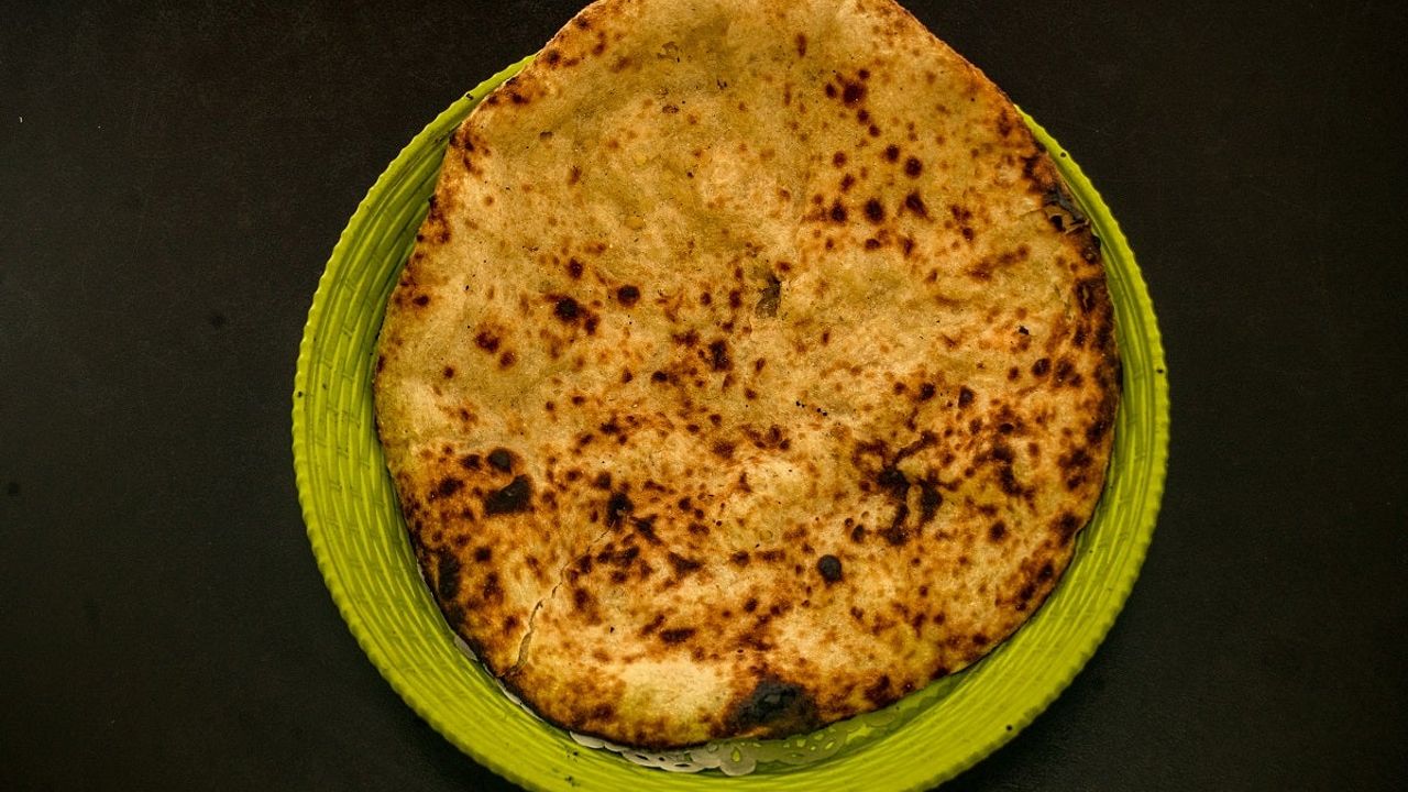 Aloo Paratha (V)