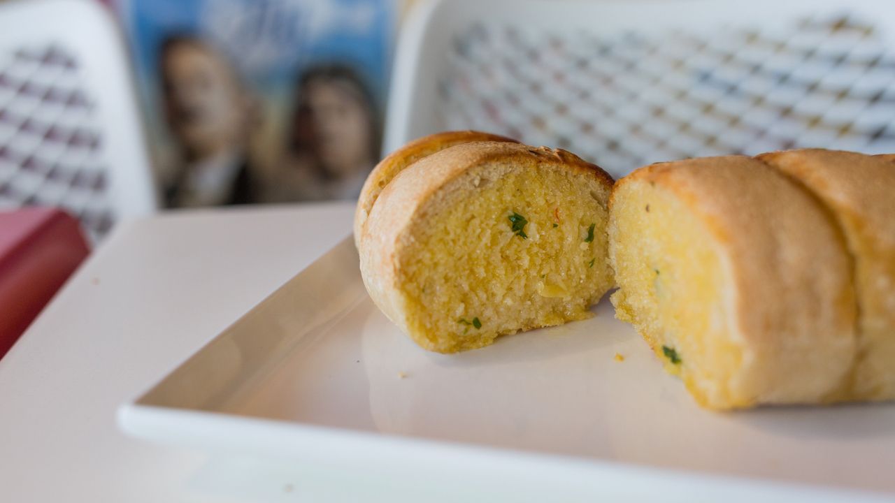 Garlic Bread Roll
