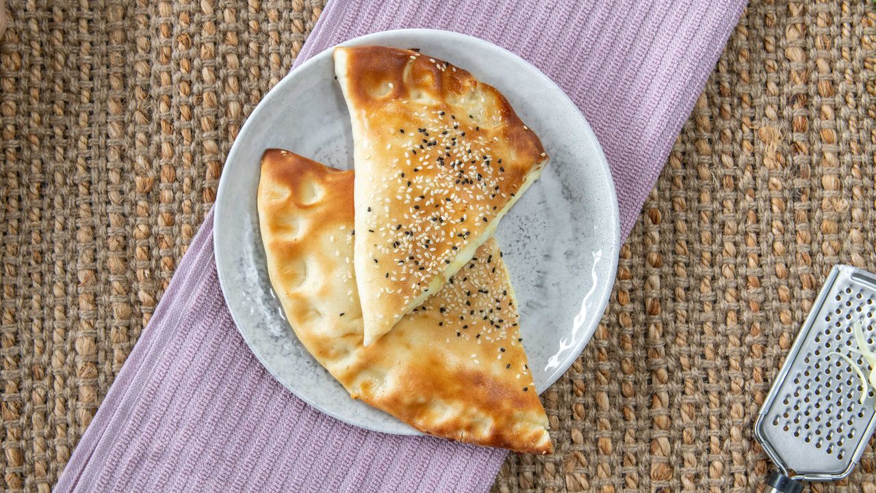 Cheese Pide