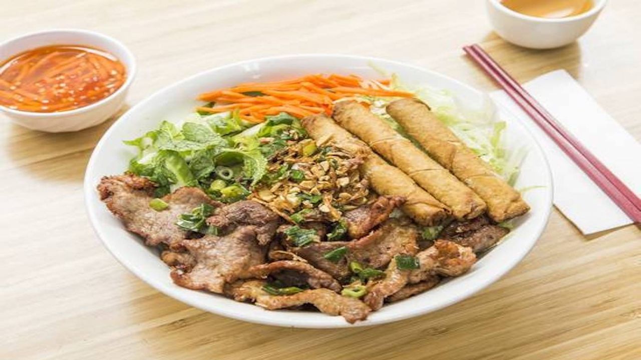 Vermicelli Noodles w/ grilled pork + springrolls