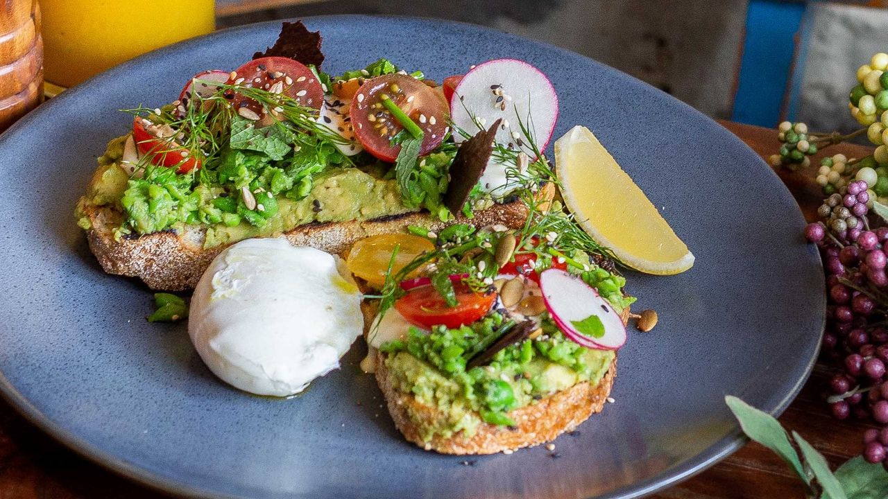 Crushed Mint Peas And Avocado