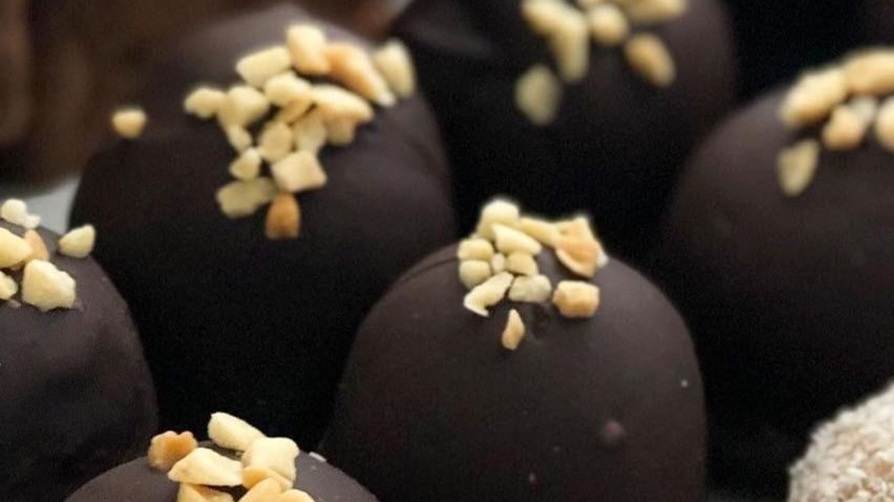 Peanut Choc Ball