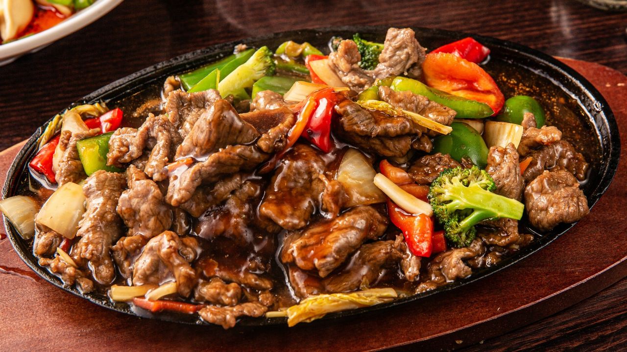 S04. Sizzling Satay Beef