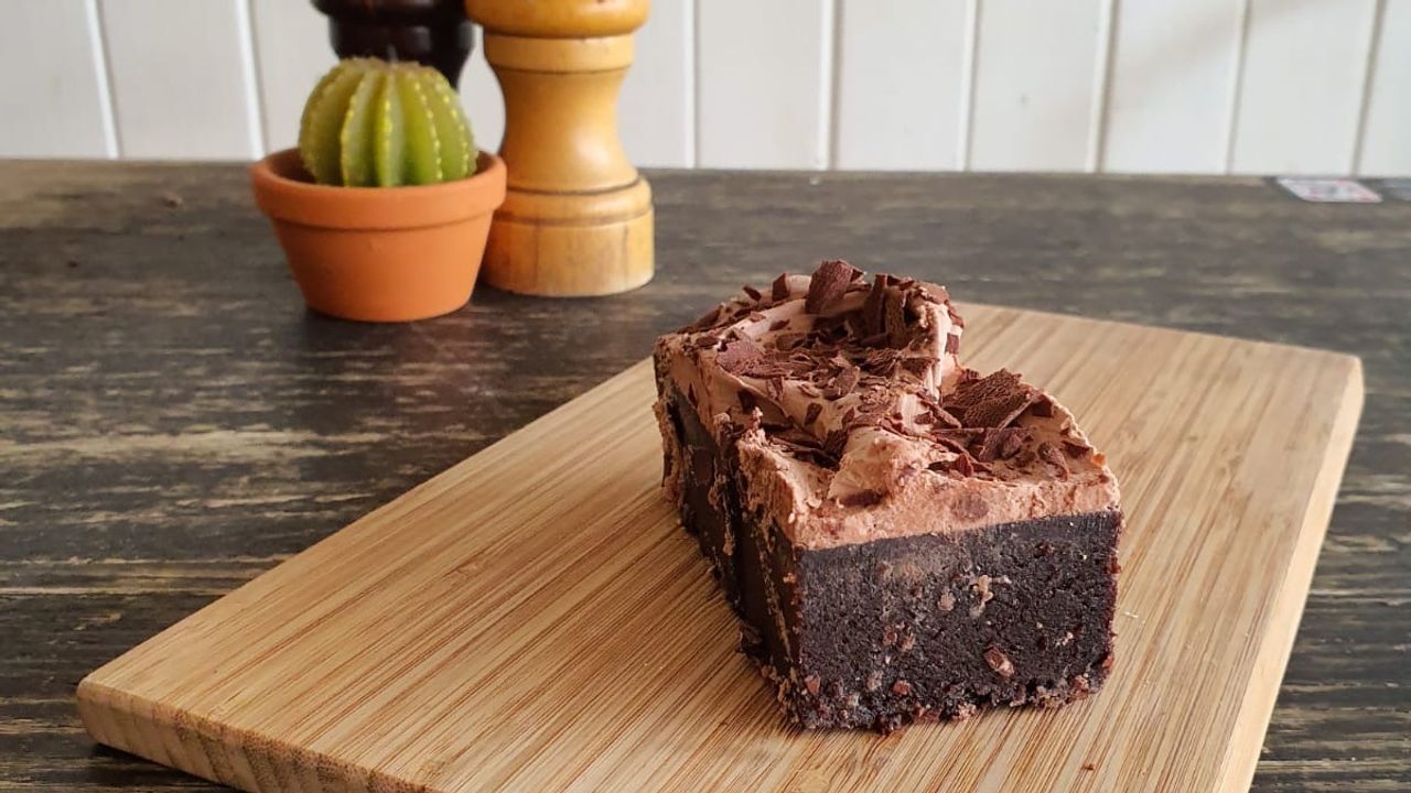 Sacha Belgian Brownie Slice