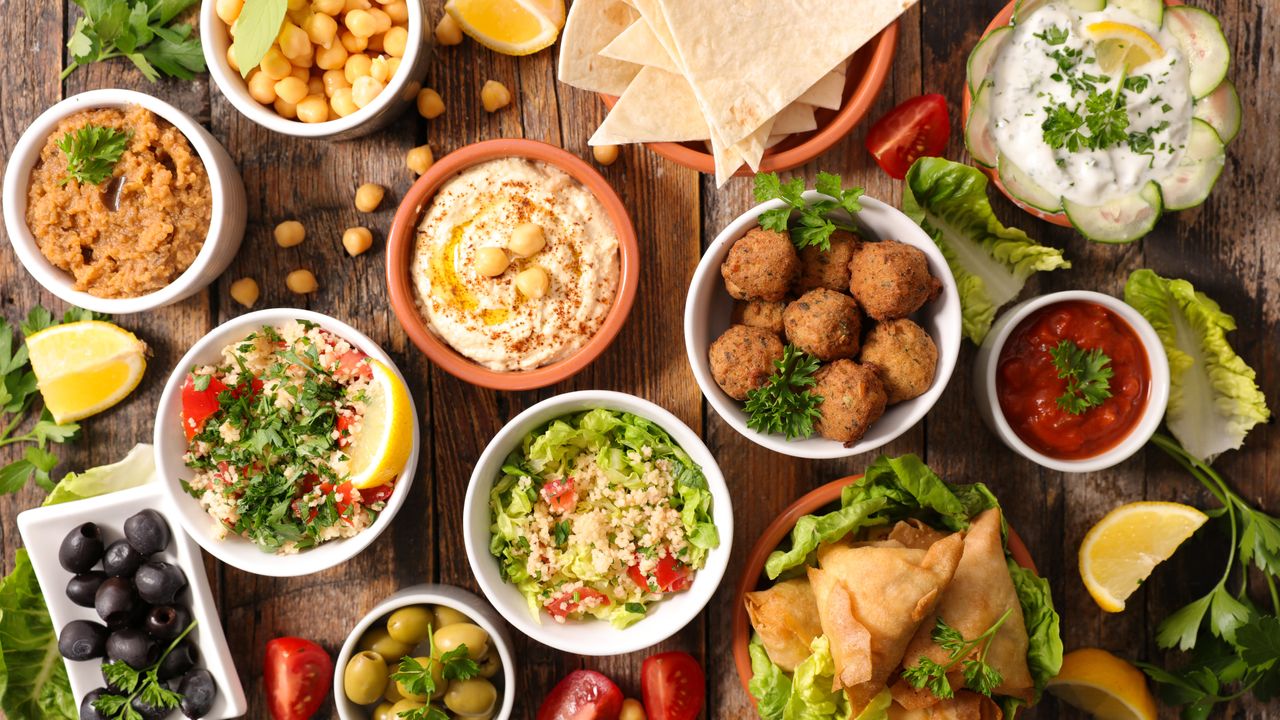 Hommos Dip with Fried Lebanese Bread