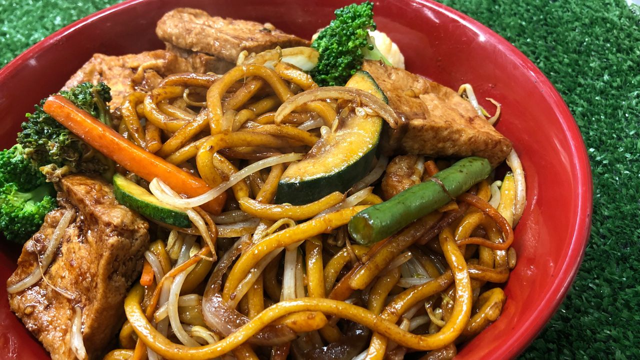 Veggie Tofu Yakisoba