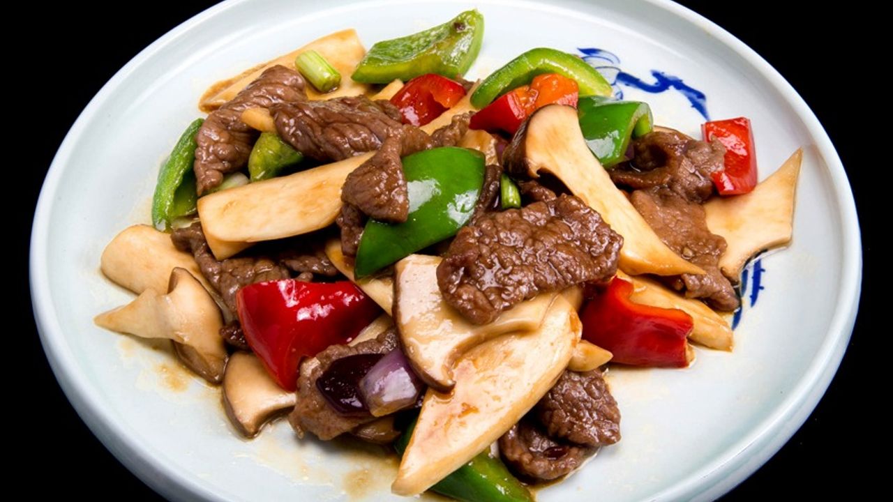 L06. Stir-fried Beef with Mixed Mushroom