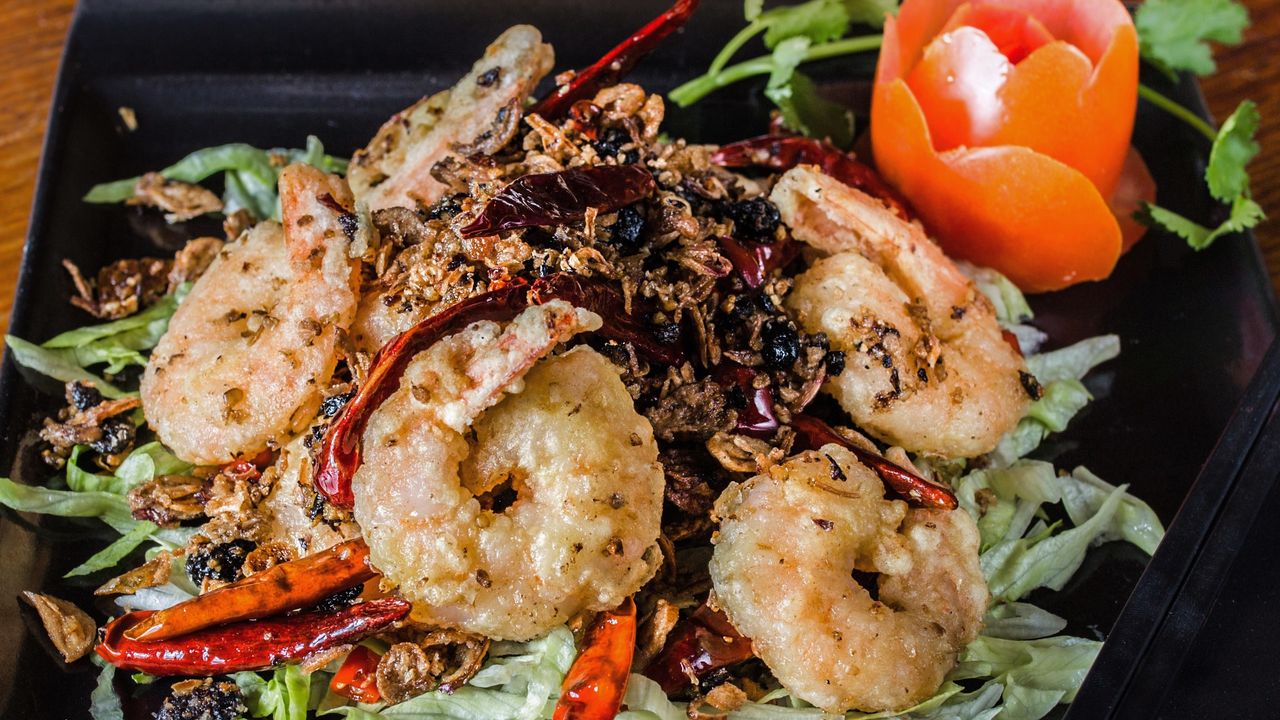 Deep Fried Prawns in Salt & Spicy Chilli