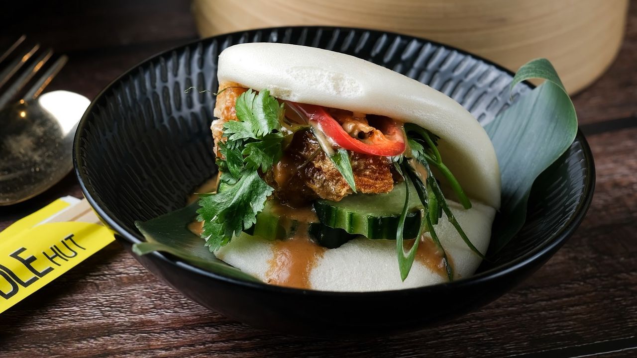 Crispy Pork Bao (1)