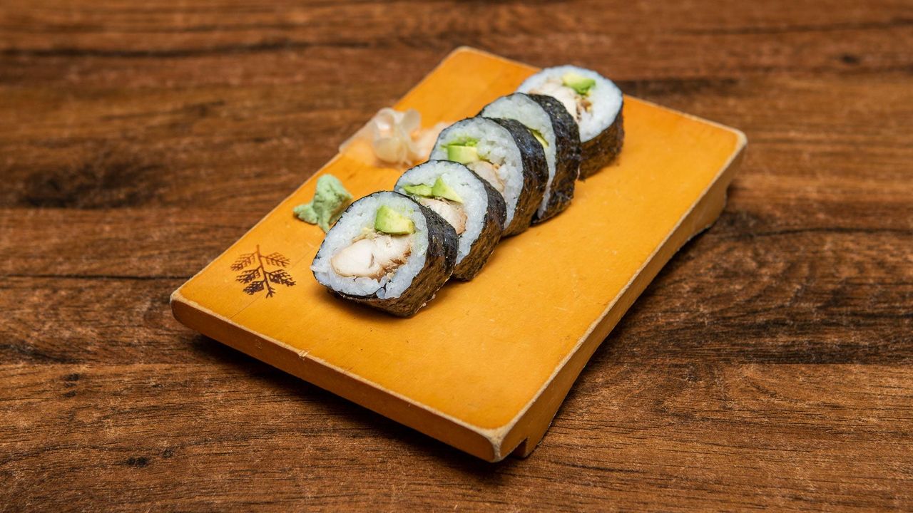 5 Piece of Sushi