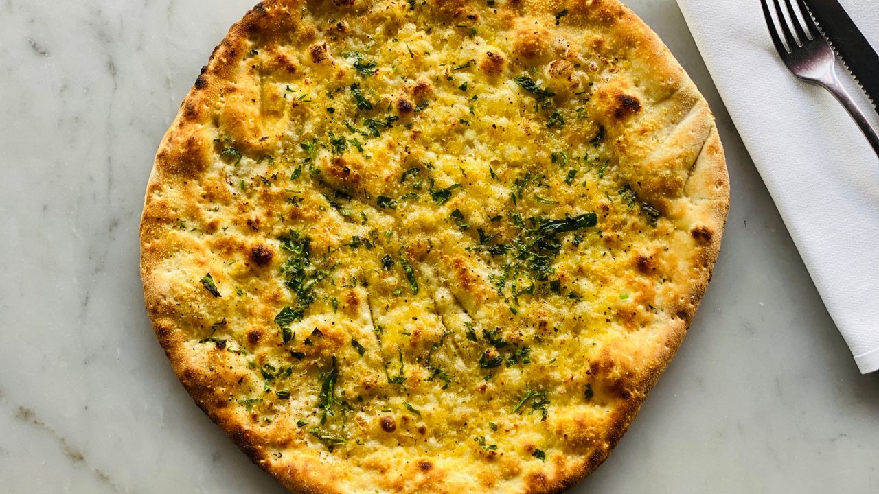 Garlic Pizza