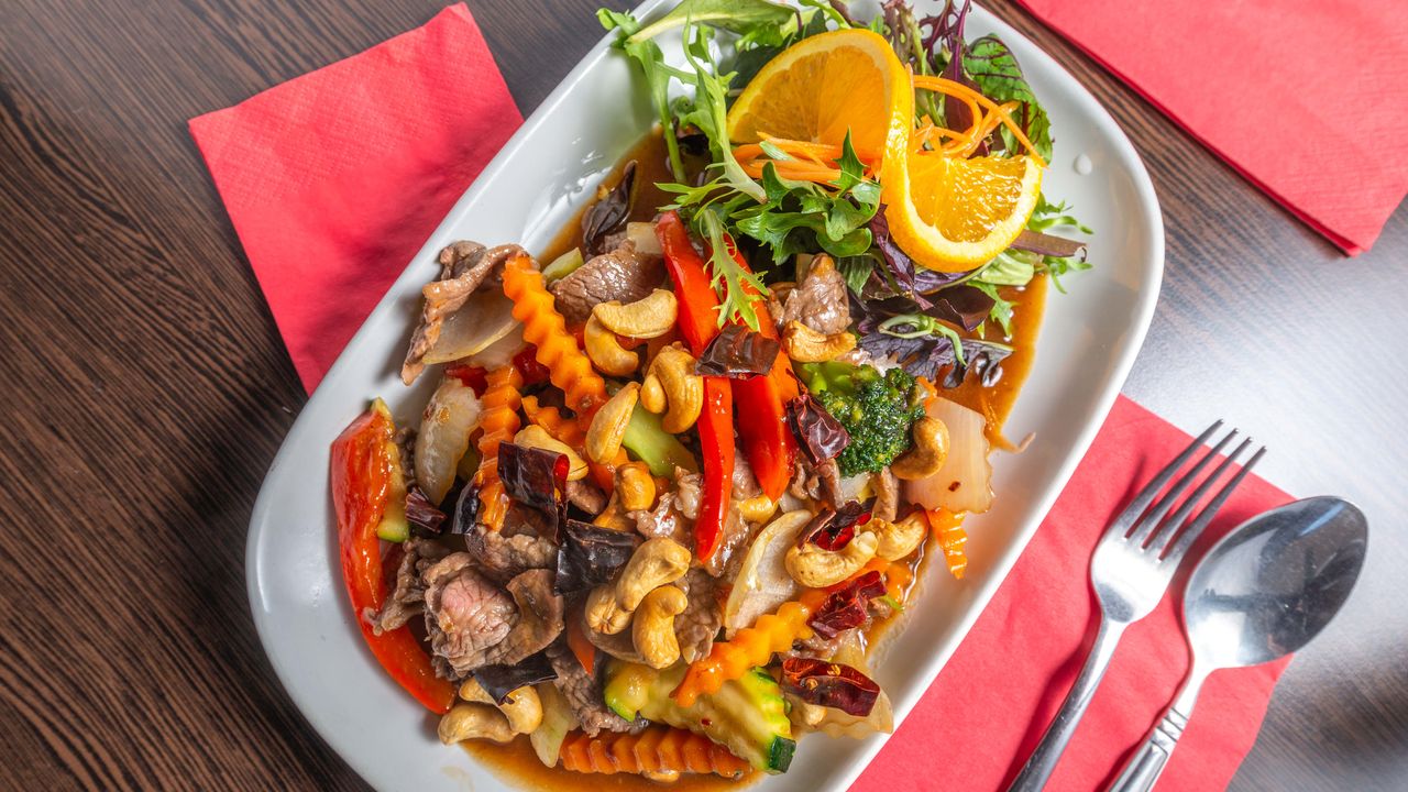 30. Pad Med Ma Muong (Cashew Nut Stir Fried)