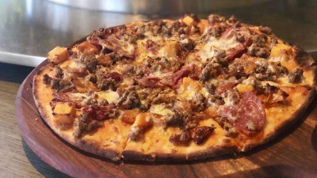 Papa’s Signature Pizza