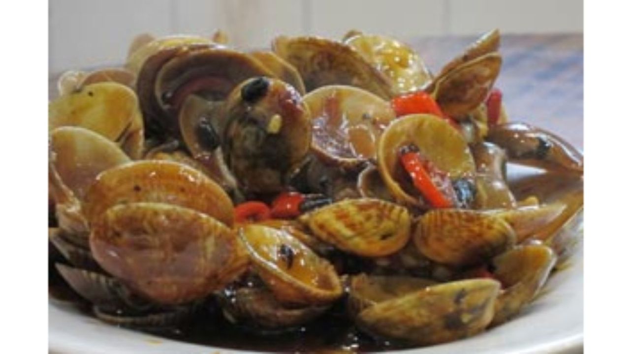 Pipi in Black Bean Sauce