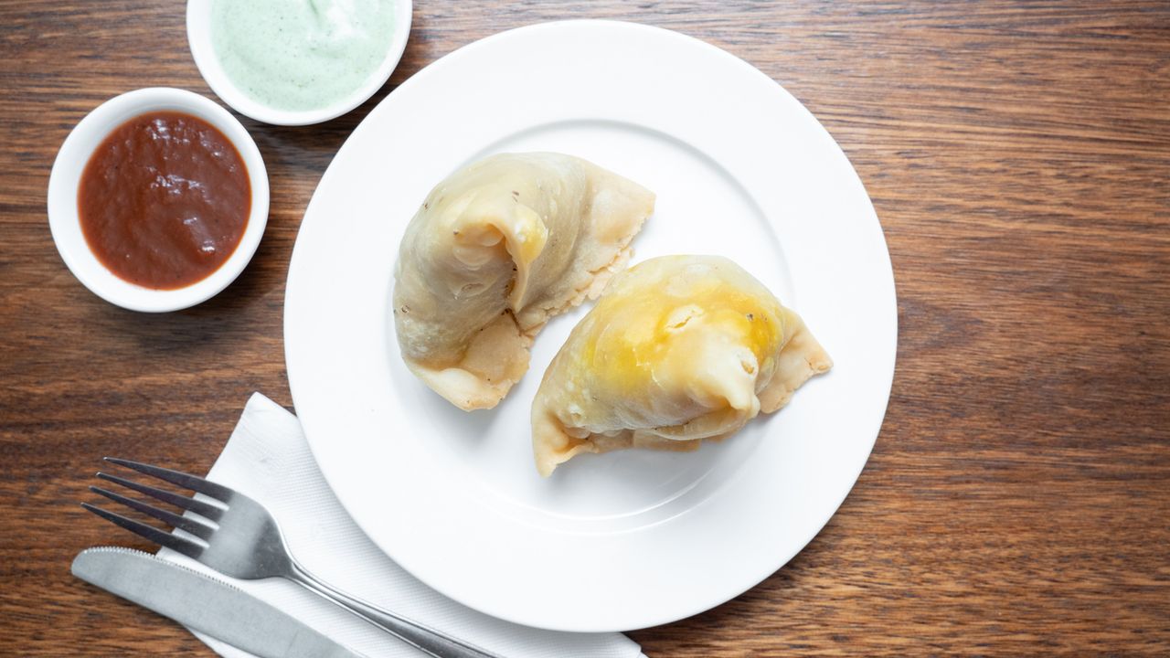 1. Vegetable Samosa (2 Pieces)