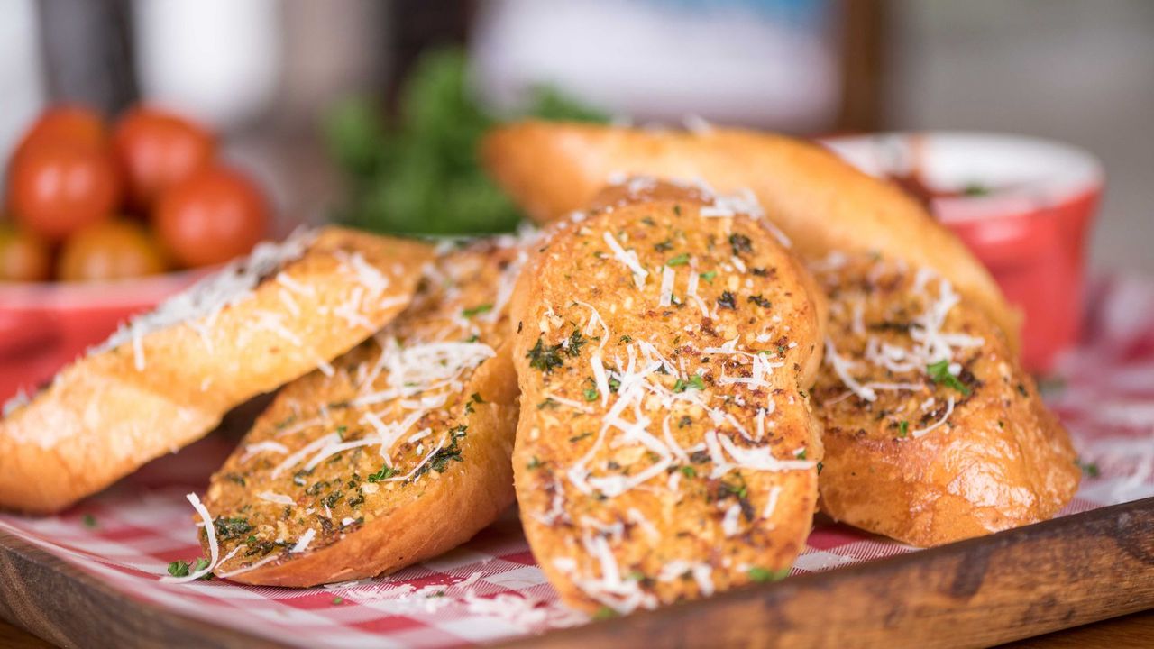 Garlic Cheese Bread