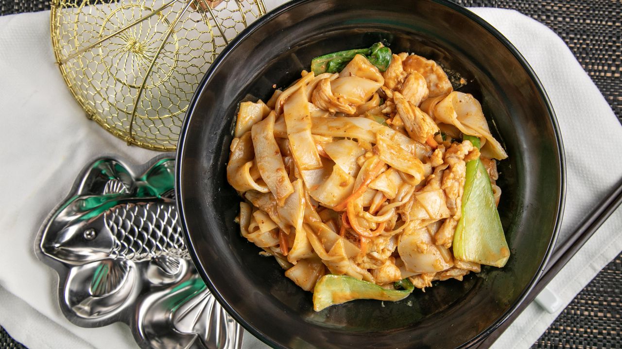 Satay Chicken Rice Noodle