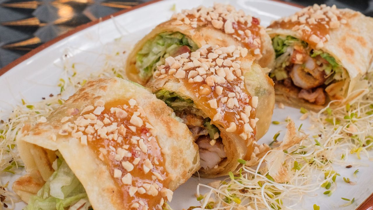 Roti Chicken Roll