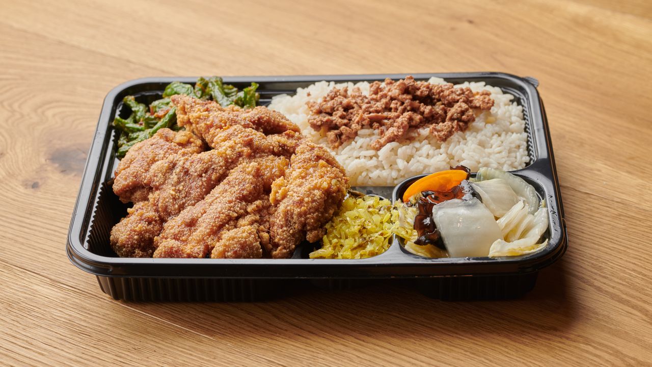 Taiwanese Fried Chicken 炸雞排飯