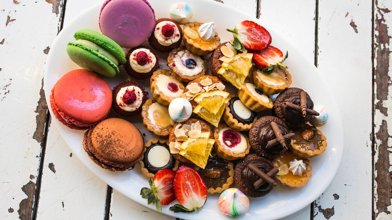 Petit For Platter (28 Pieces)