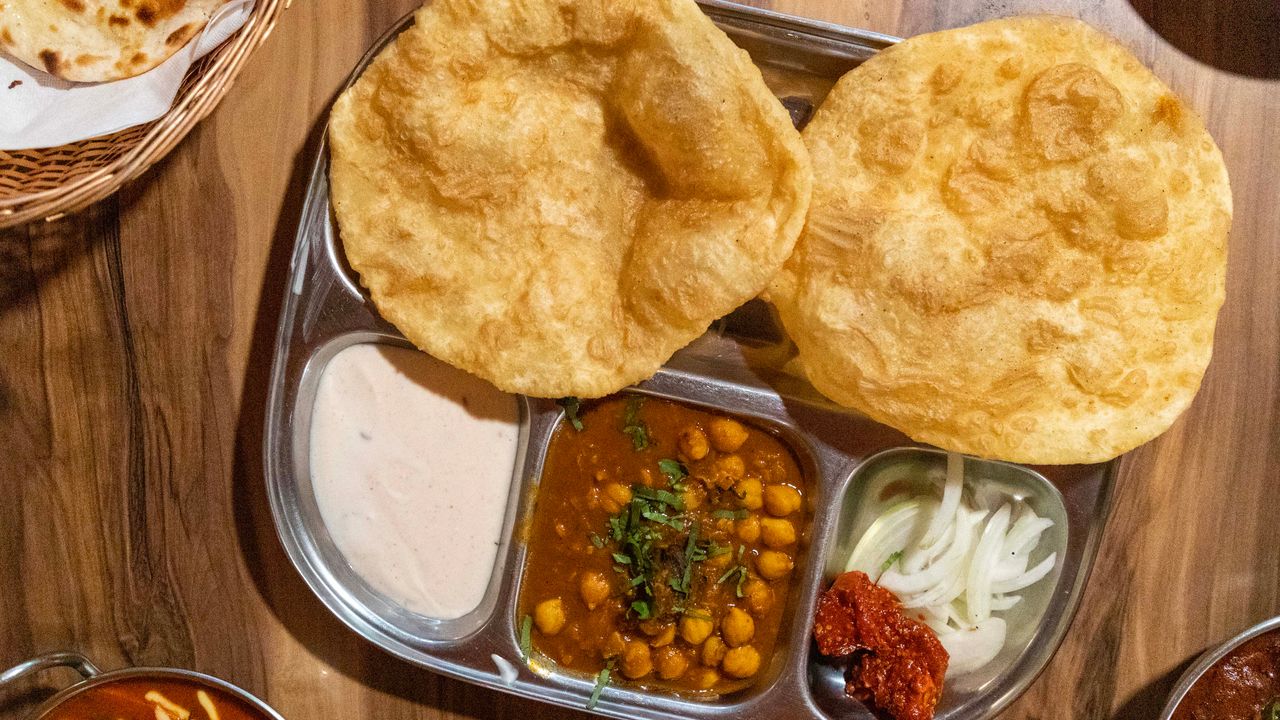 Chana Bhatura