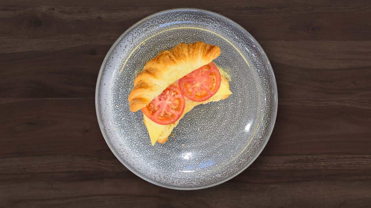 Tomato cheese Croissant