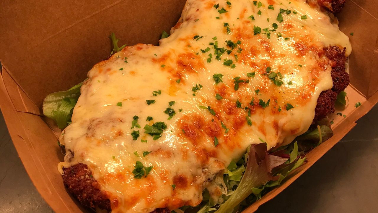 Mamma's Chicken Parmigiana