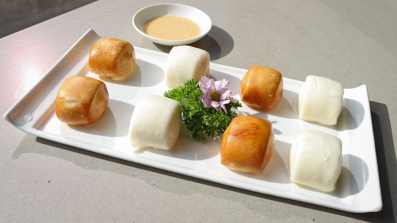 Steamed and Deep Fried Chinese Bread (VG)