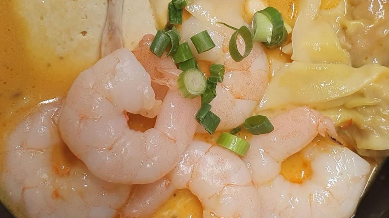 Laksa Prawn & Wontons