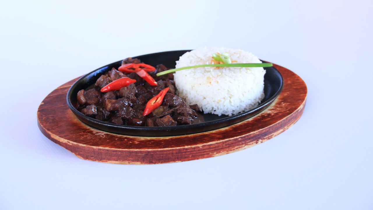 H50. Dinuguan