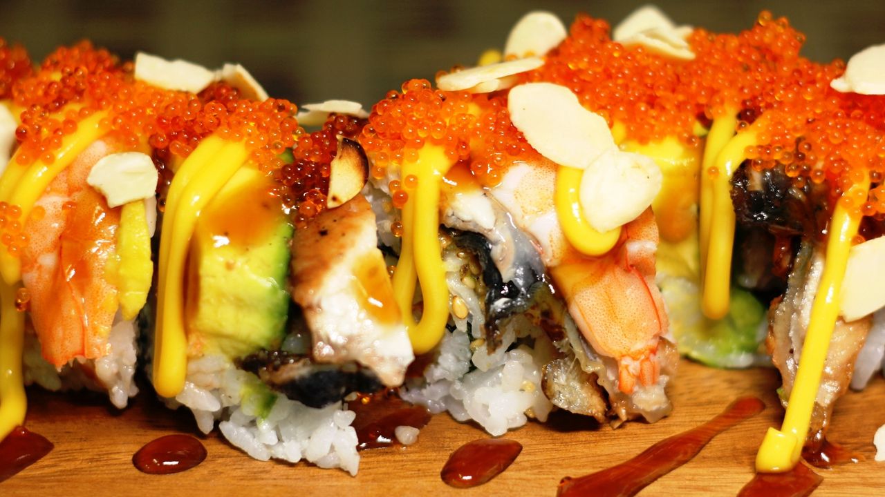 4. Cheese Dragon Roll (8pc)