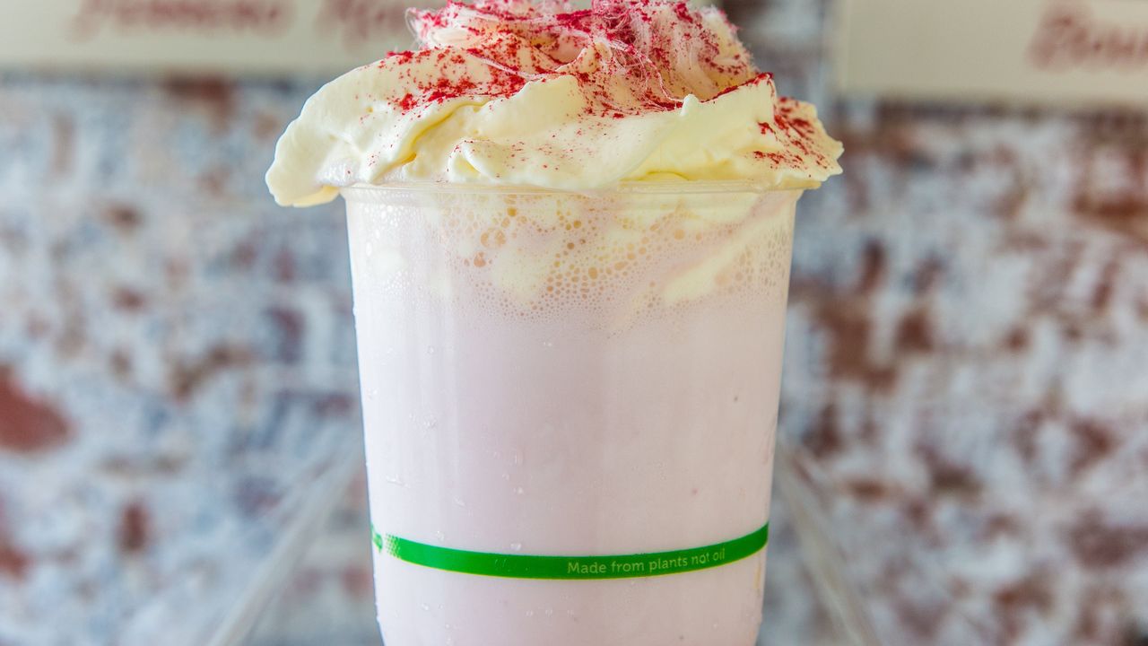 Strawberry Sundae Milk Shakes