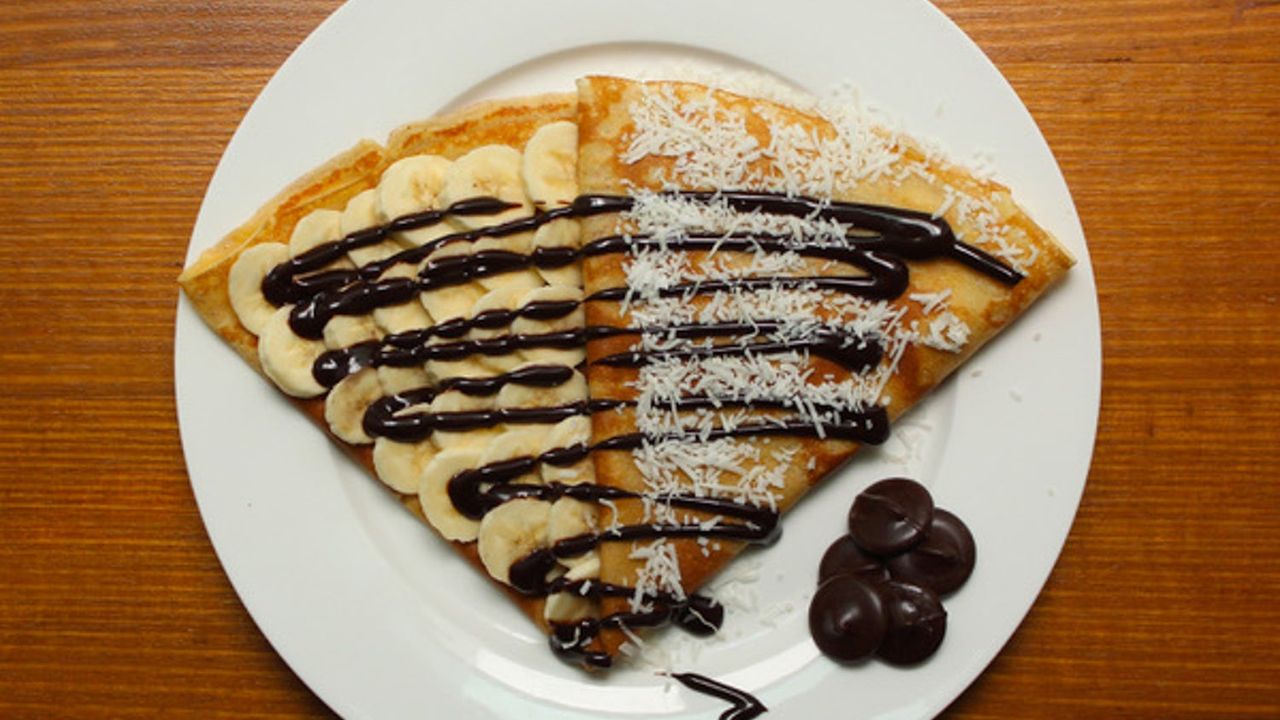 Banana, Melted Chocolate and Coconut