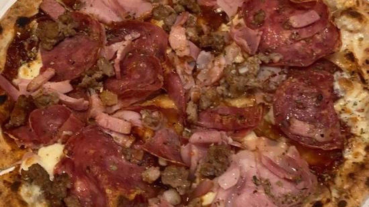 Carne Pizza