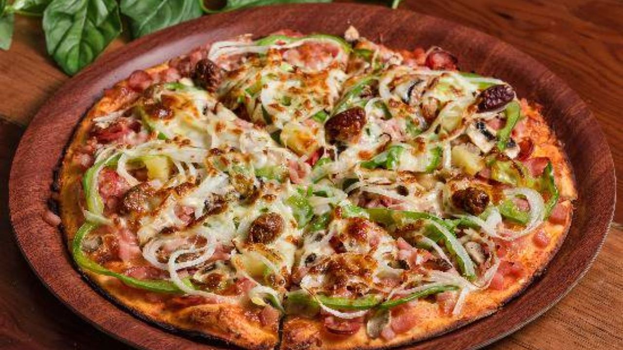 Macleay Special Pizza