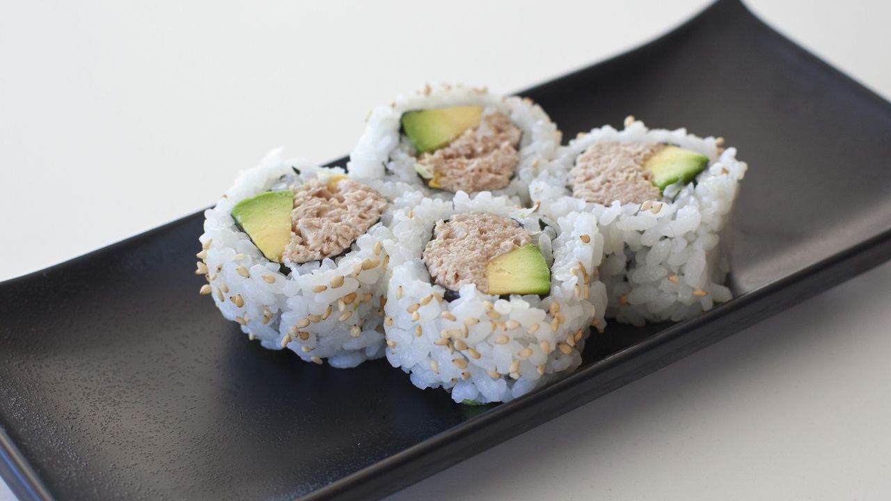 Tuna Salad & Avo (4Pcs.)