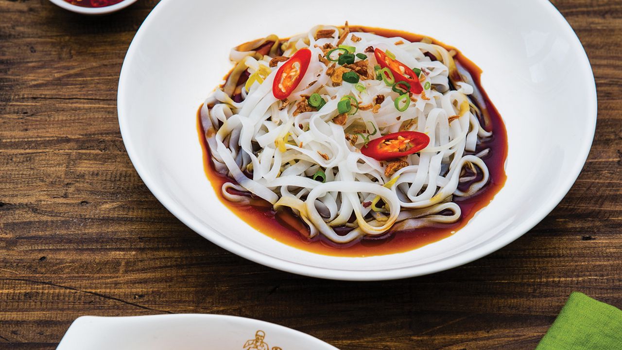 N10. Dry Koay Teow with Steamed Chicken (Unavailable)