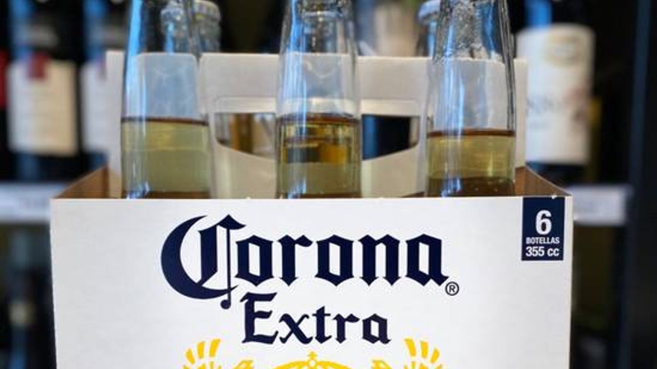 Corona Bottles (6 Pack)