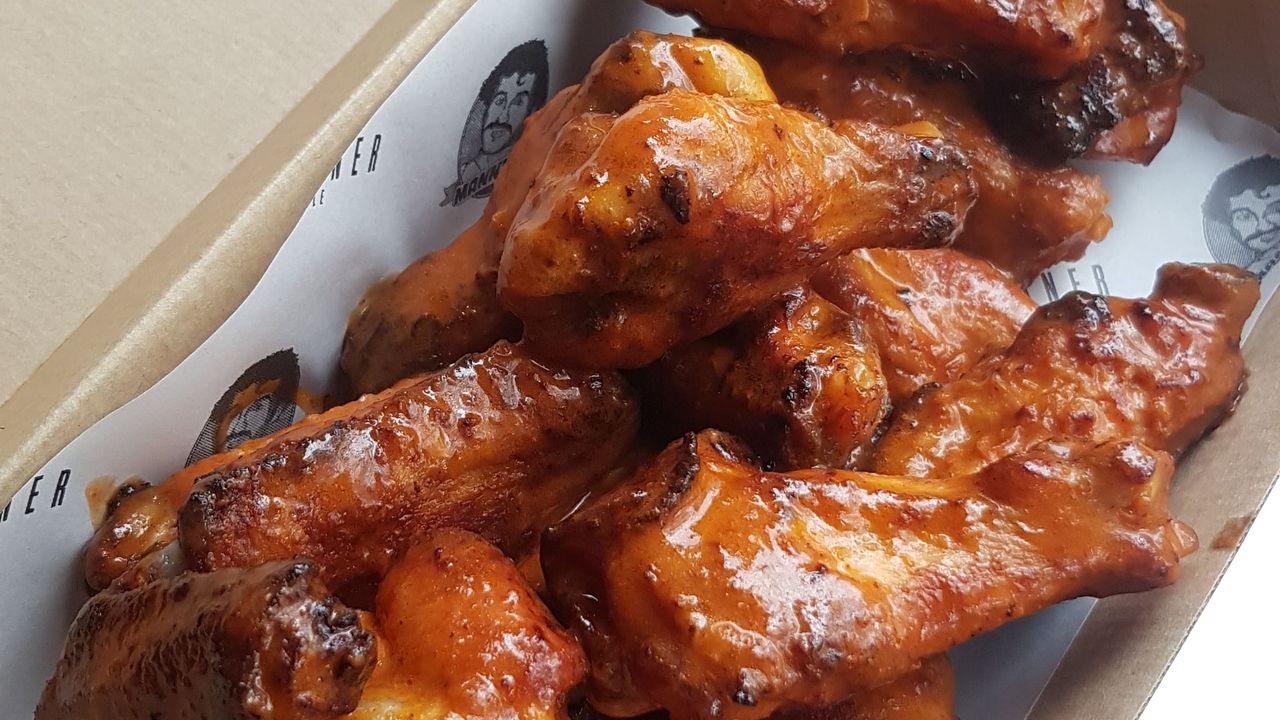 Manny's Hot Wings (Limited Time)